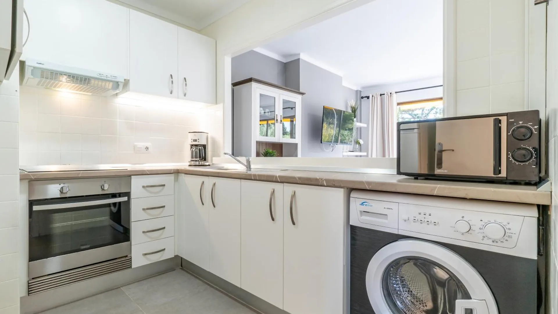 Ponent Cala Ratjada Apartments A 0*, 卡拉纳雅达 西班牙